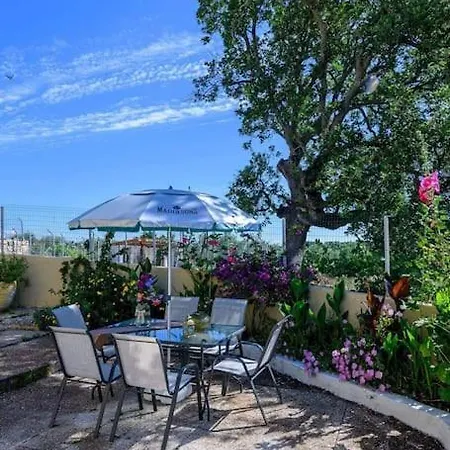 Xatzis Holiday home *